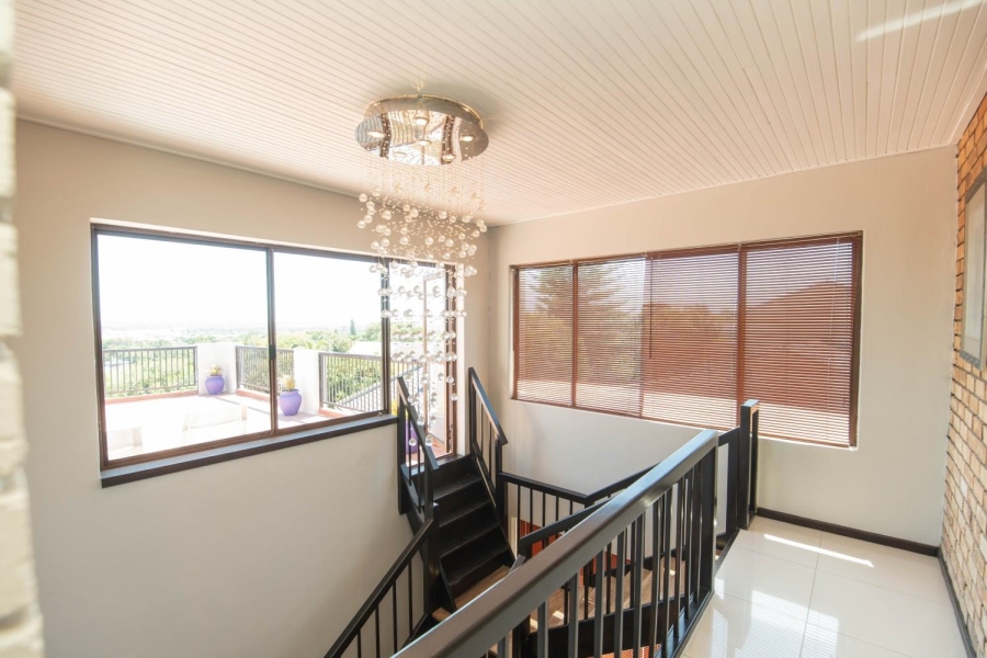 6 Bedroom Property for Sale in Walmer Heights Eastern Cape